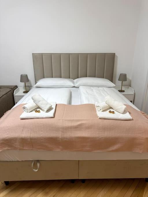 Apartament Neu! Im Stadtzentrum 4 *